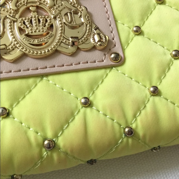 🥥Juicy Couture Neon Green Quilted Wallet🥥 - Picture 3 of 8
